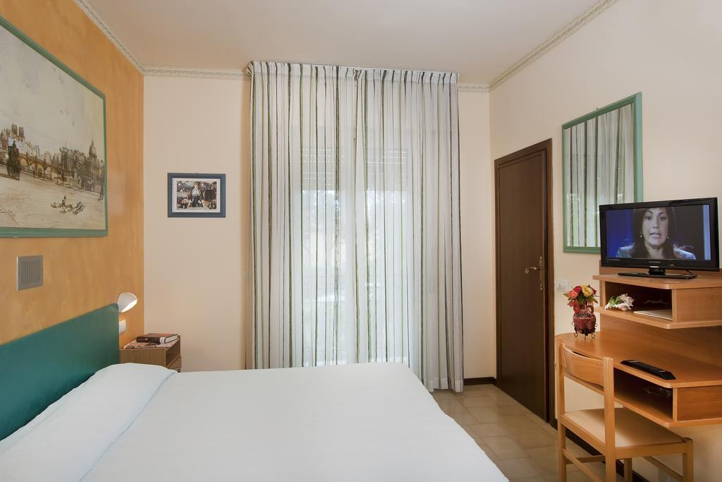 Hotel Marselli Rimini Zewnętrze zdjęcie