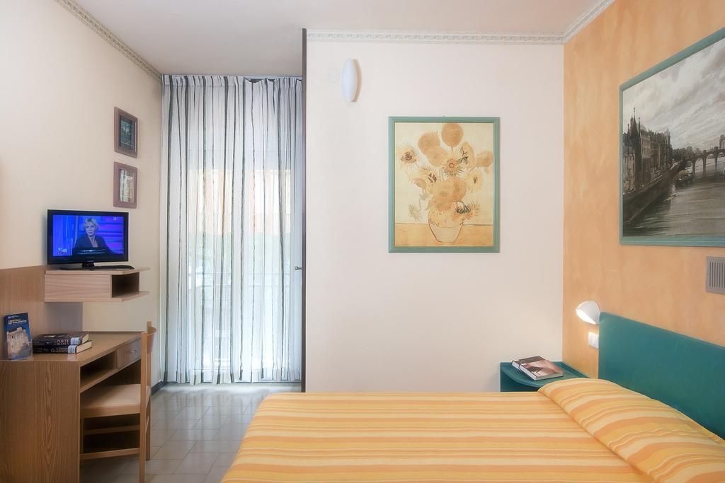 Hotel Marselli Rimini Zewnętrze zdjęcie
