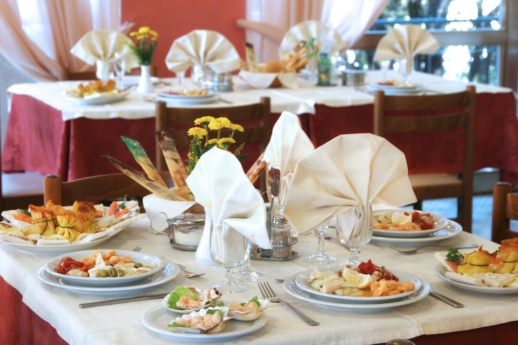 Hotel Marselli Rimini Zewnętrze zdjęcie