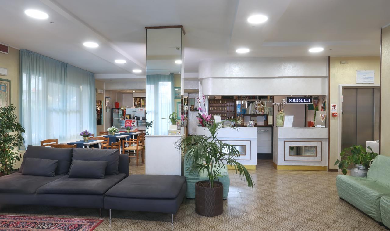 Hotel Marselli Rimini Zewnętrze zdjęcie