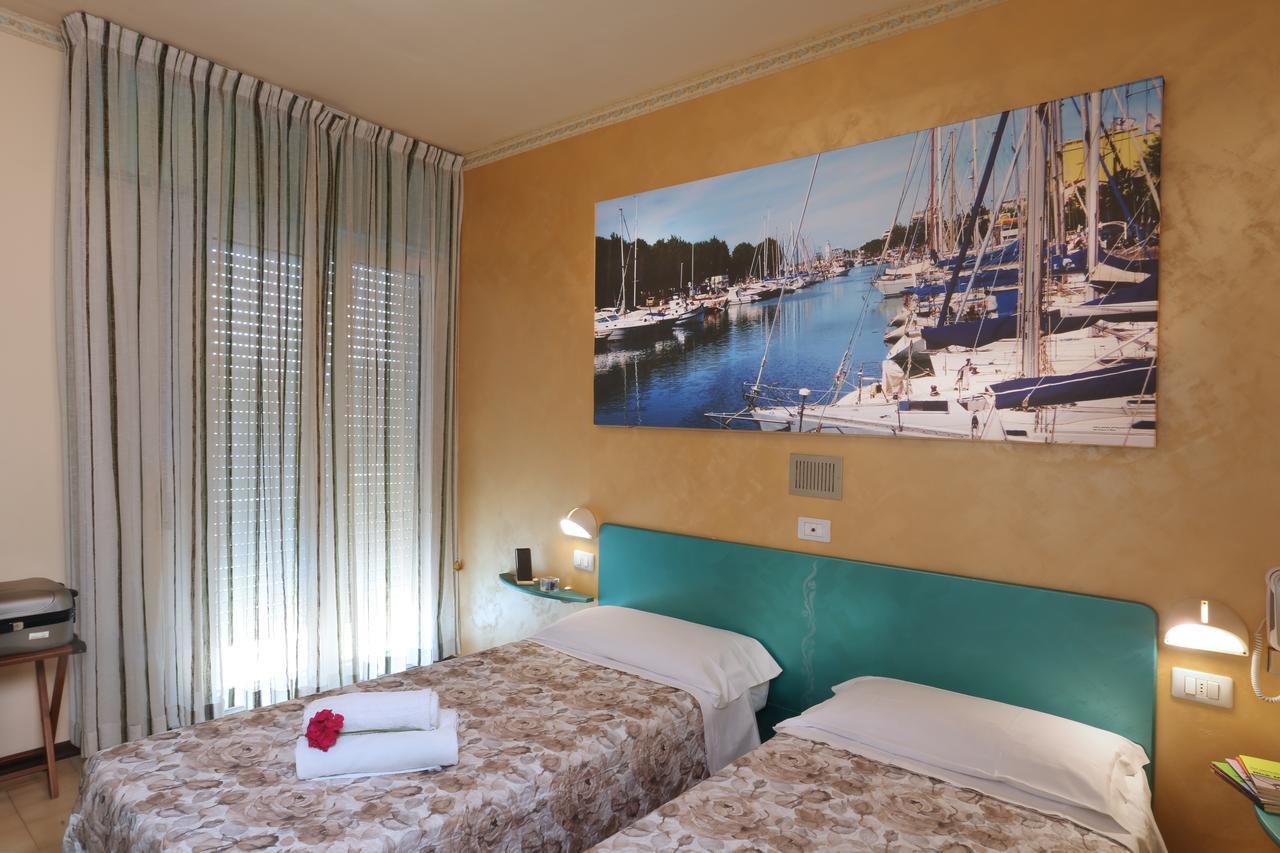 Hotel Marselli Rimini Zewnętrze zdjęcie